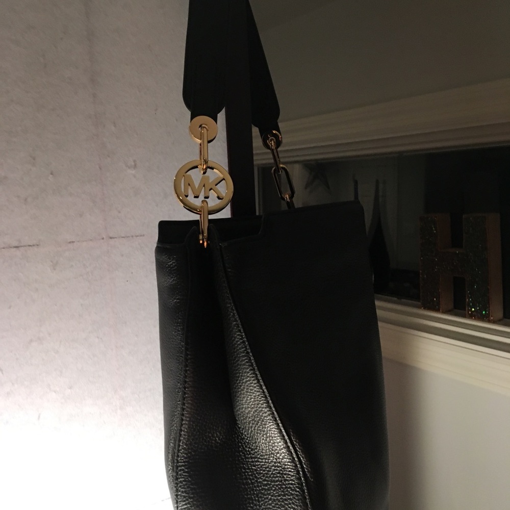 Michael Kors large Fulton Hobo bag - Picture 2 of 8